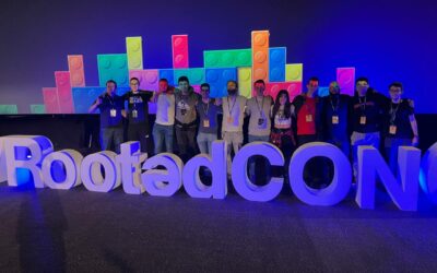Alumnado del curso de especialización en Ciberseguridad visitan RootedCON.